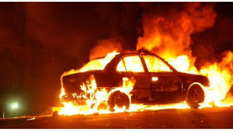 مادر ،دختر سرطانی و خودش را به آتش کشید