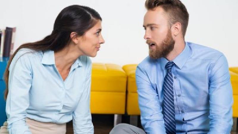 رفتارهایی که فقط مردان عاشق از خود نشان می‌دهند