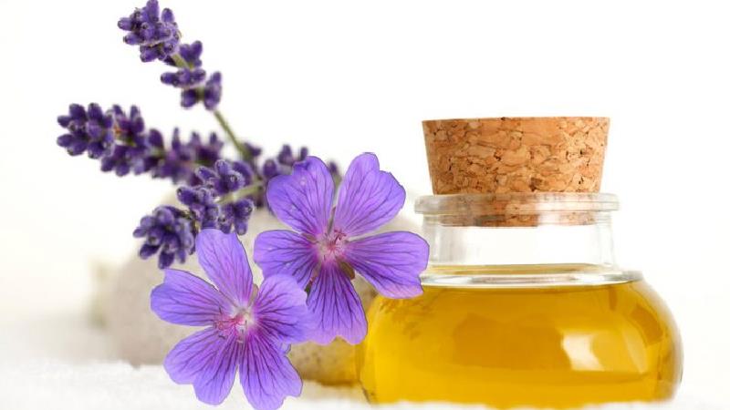 خواص اعجاب انگیز روغن بنفشه