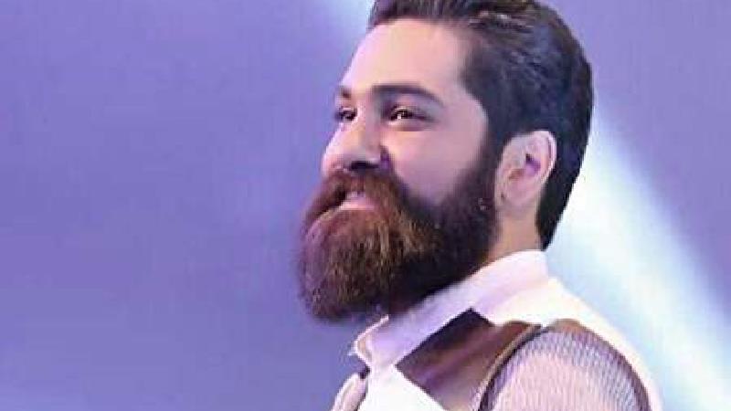 عکس جالب و دیدنی از علی زندوکیلی کنار مادر و مادربزرگش