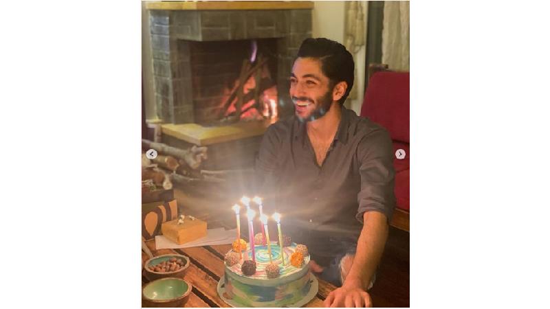 جشن تولد کیسان دیباج در کنار دارا حیایی+ عکس و فیلم