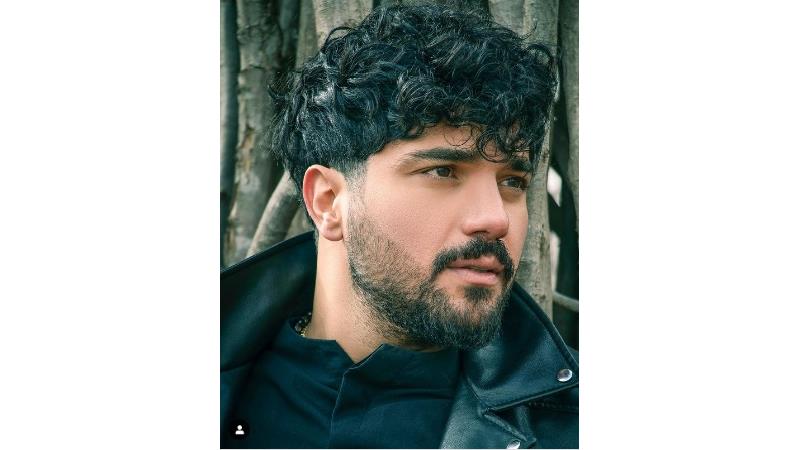 شوخی‌ با مزه سینا مهراد با مادربزرگش