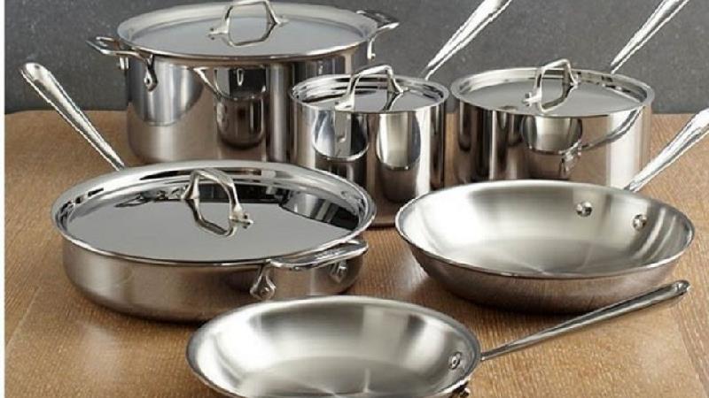 نحوه شست وشو و برق انداختن ظرف استیل