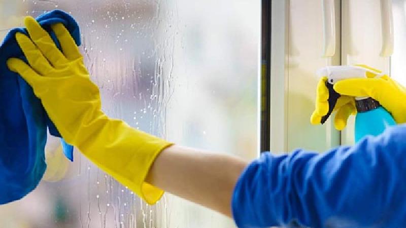 راههای برای تمیز کردن آسان پنجره های خانه