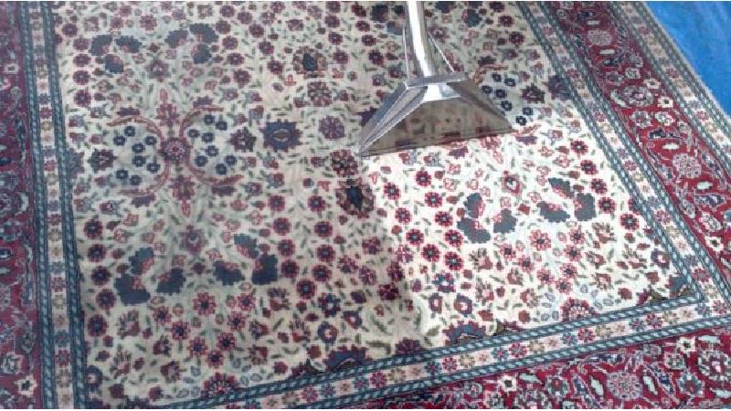 چند روش برای تمیز کردن فرش بدون شست و شو