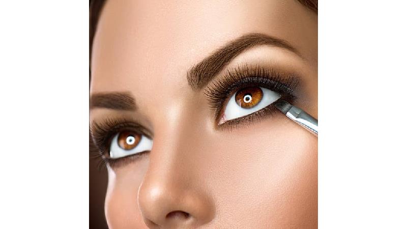 آرایش زایمان بلای جان مادر و کودک