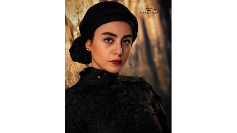 بیوگرافی کامل نازنین کیوانی بازیگر نقش باران در سریال  چوب خط