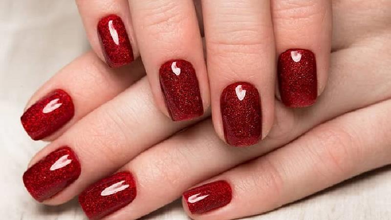 چطور ناخن هایمان را زود بلند کنیم