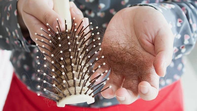 دلایل مهم ریزش مو و تغییر ناگهانی موها چیست