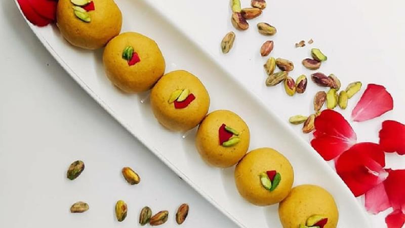 طرز تهیه شیرینی نخود چی بسیار خوشمزه  به سبک شیرینی پزها