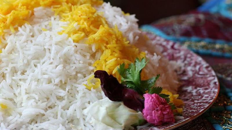 چگونه بوی برنج سوخته را از بین ببریم