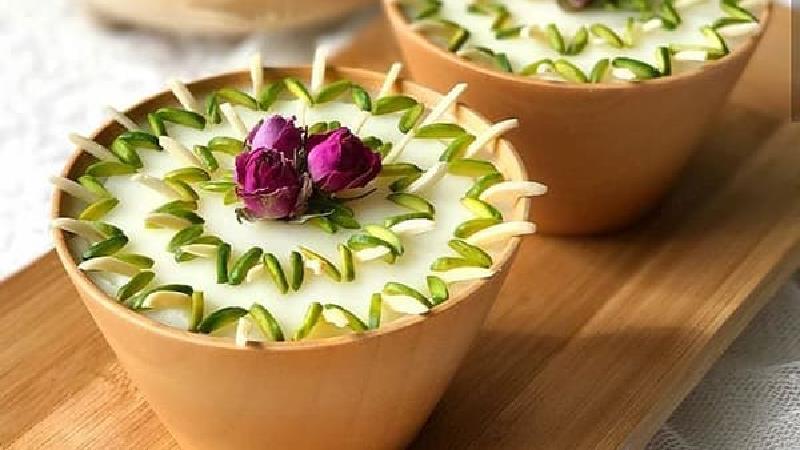 طرز تهیه فرنی با نشاسته