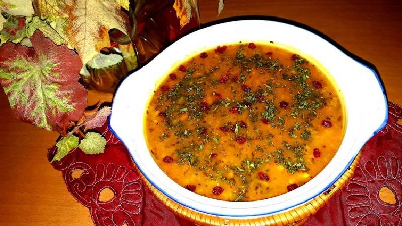 طرز تهیه سوپ جو پرک مجلسی و بسیار خوشمزه