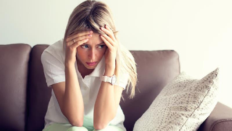 تغییراتی که هنگام قاعدگی برای زنان ایجاد می شود؛ از تغییر صدا تا بارداری