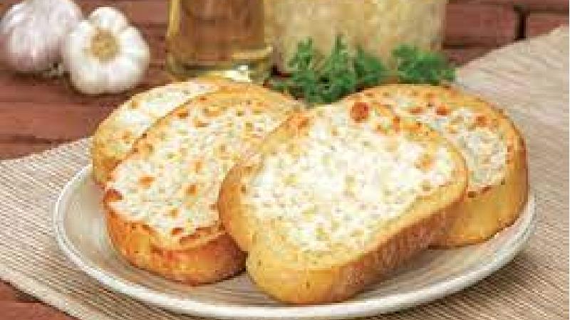 طرز تهیه نان بروسکتا بسیار خوشمزه و رژیمی