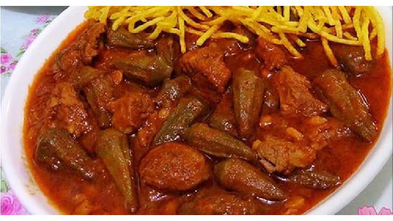 طرز تهیه خورشت بامیه بسیار خوشمزه با مرغ به سبک رستوران ها