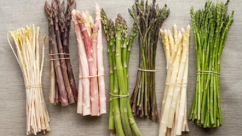 مارچوبه چیست و چه خواصی دارد