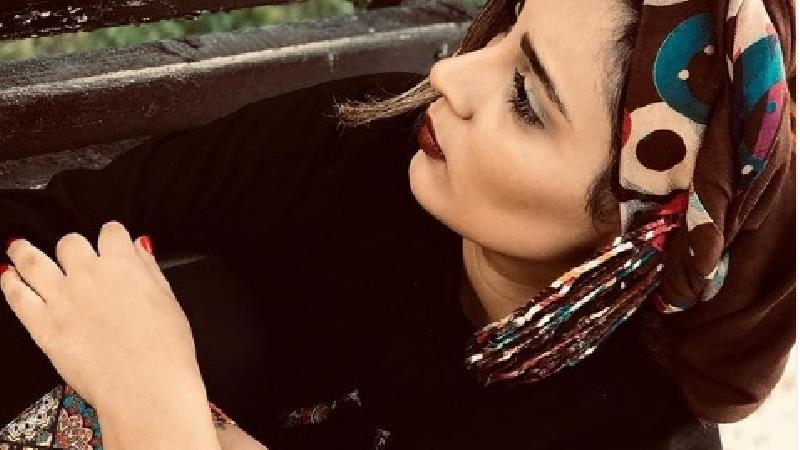 بیوگرافی یاسمین خلدبرین بازیگر نقش یاسی در سریال زندگی زیباست