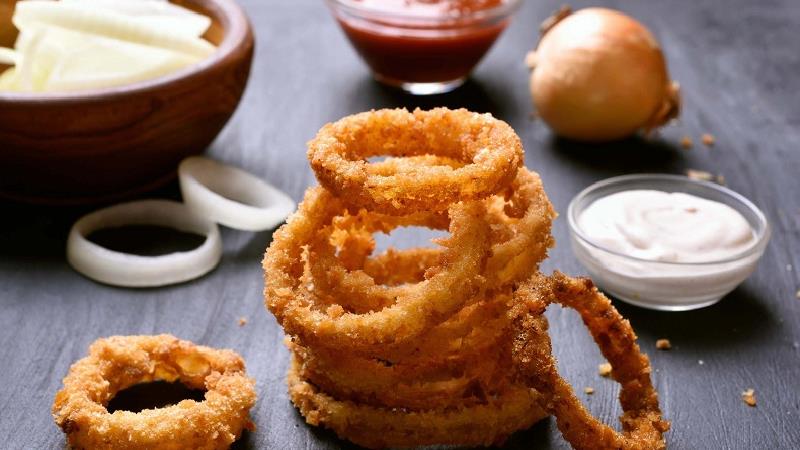 طرز تهیه پیاز سوخاری خیلی خوشمزه به سبک رستوران ها