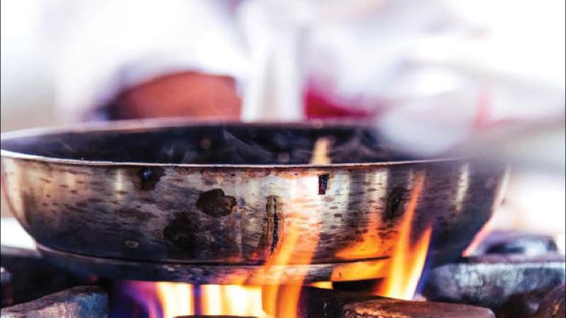 بوی سوختگی غذا را چگونه بگیریم