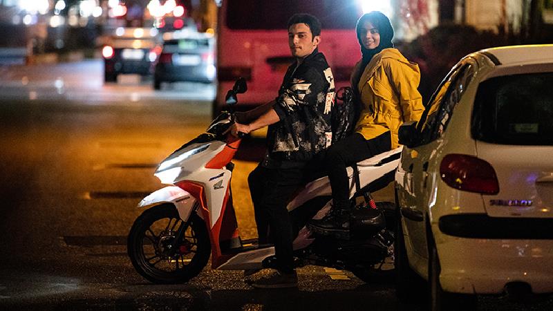 دلنوشته پراحساس  مرتضی امینی تبار برای سارا حاتمی بازیگر زخم کاری