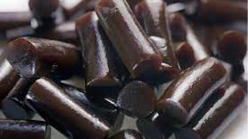 خواص  شیرین بیان در عملکرد جنسی زنان و لاغری