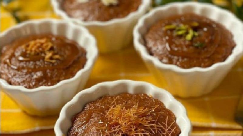 طرز تهیه کیک خرما بدون آرد