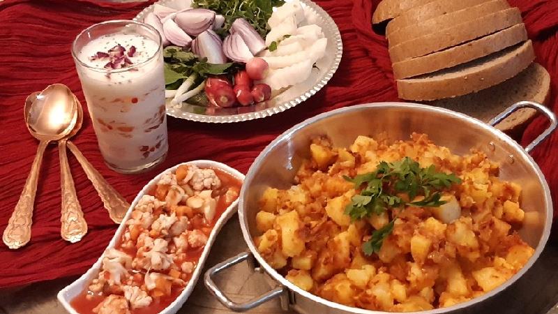 طرز تهیه دوپیازه آلو غذای خوشمزه شیرازی