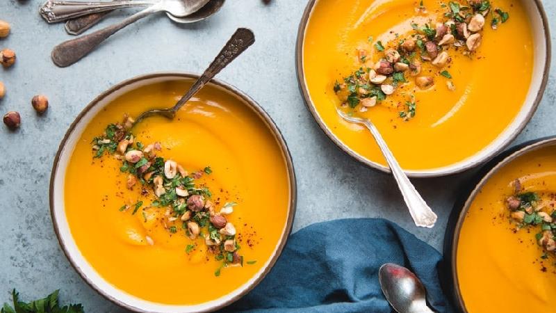 طرز تهیه سوپ کدو حلوایی برای سرماخوردگی به سبک آلمانی