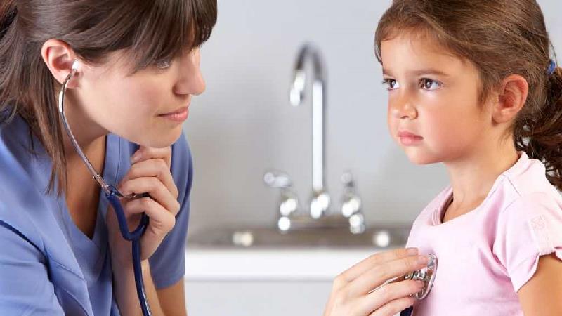 مهمترین دلایل درد قفسه سینه در کودکان