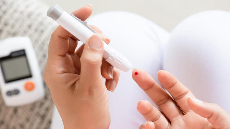 نشانه هایی که می گوید زیاد قند مصرف می کنید