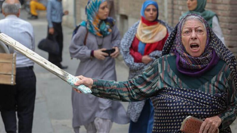 سریال خودخواسته چند قسمت است و بازیگران آن چه کسانی هستند