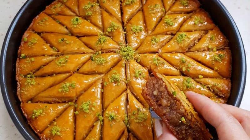 طرز تهیه باقلوا به سبک حاج خلیفه رهبر