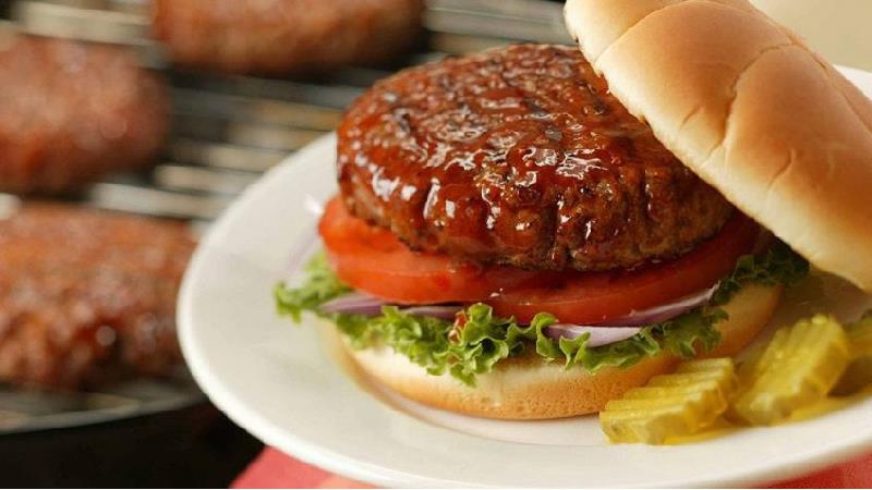طرز تهیه همبرگر خانگی فوری  به سبک فست فودی ها