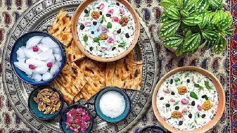 طرز تهیه آب دوغ خیار مجلسی و خیلی خوشمزه