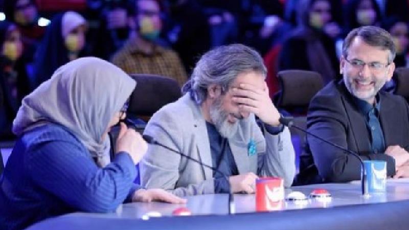 کارن همایونفر از عصر جدید می گوید