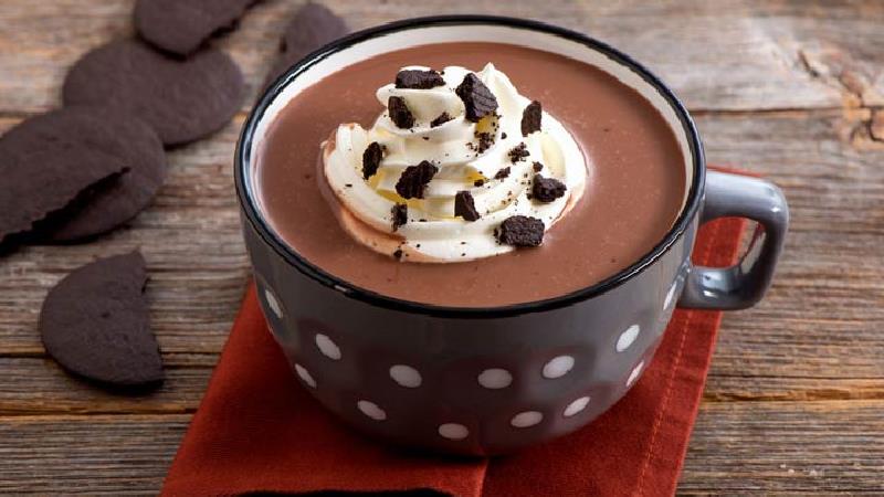 طرز تهیه هات چاکلت با شیر  به سبک کافی شاپ