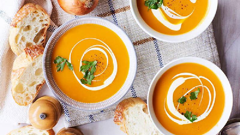 طرز تهیه سوپ کدو حلوایی خوشمزه و مجلسی