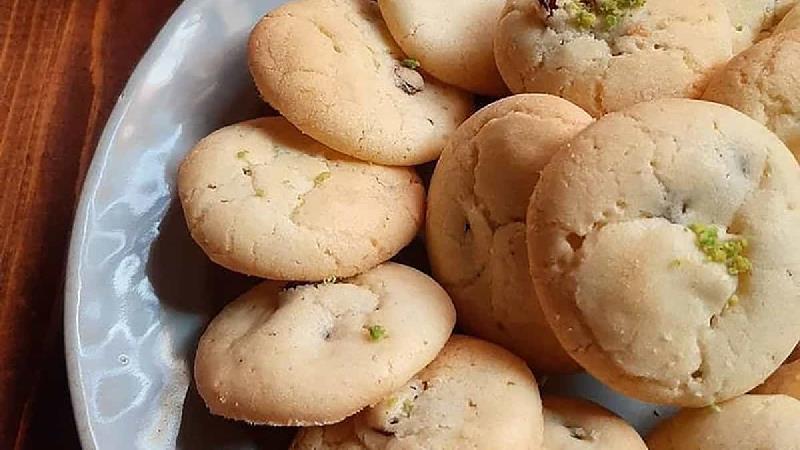 طرز تهیه شیرینی کشمشی بدون فر خیلی خوشمزه و مجلسی