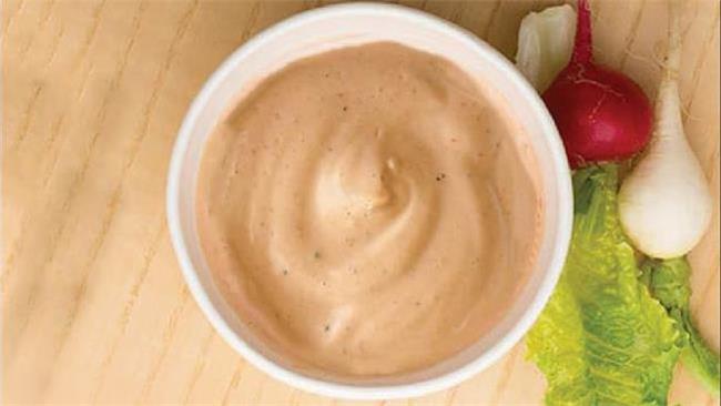 طرز تهیه سس هزارجزیره به سبک رستوران ها