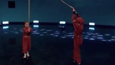 ببینید: نمایش آکروبات ستیلا و آنیسا در فینال عصر جدید