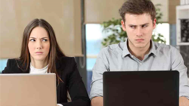 علایم شخصیت پارانوئید