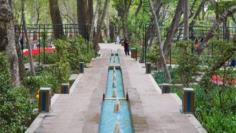 رودخانه باغ ایرانی ده ونک