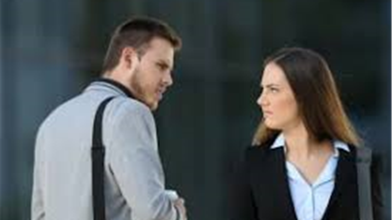 ویژگیهای فرد حسود