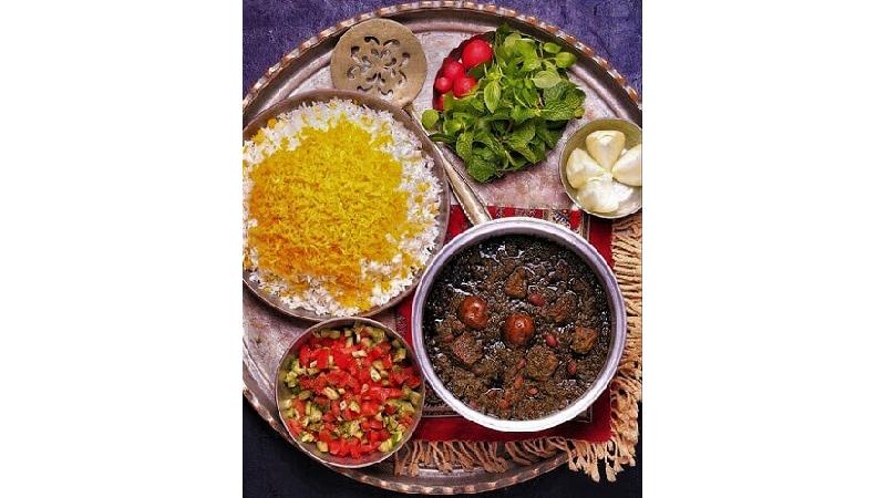 طرز تهیه خورش قورمه سبزی