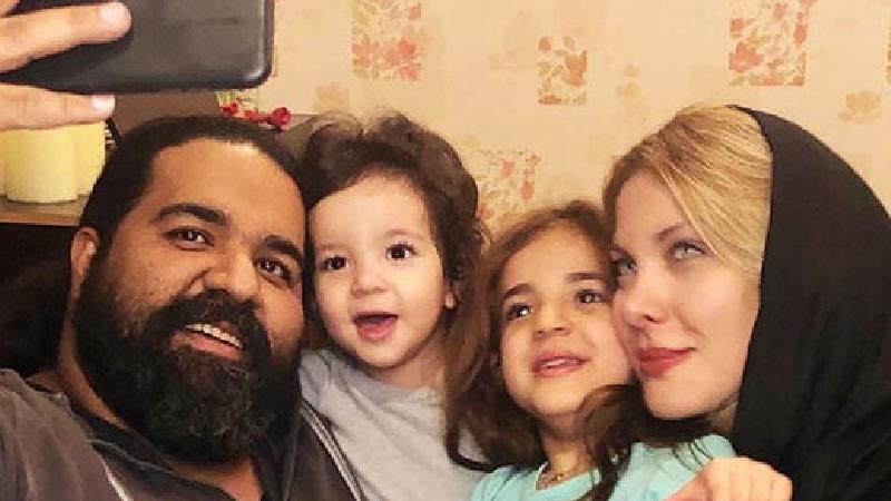 رضا صادقی و دخترانش