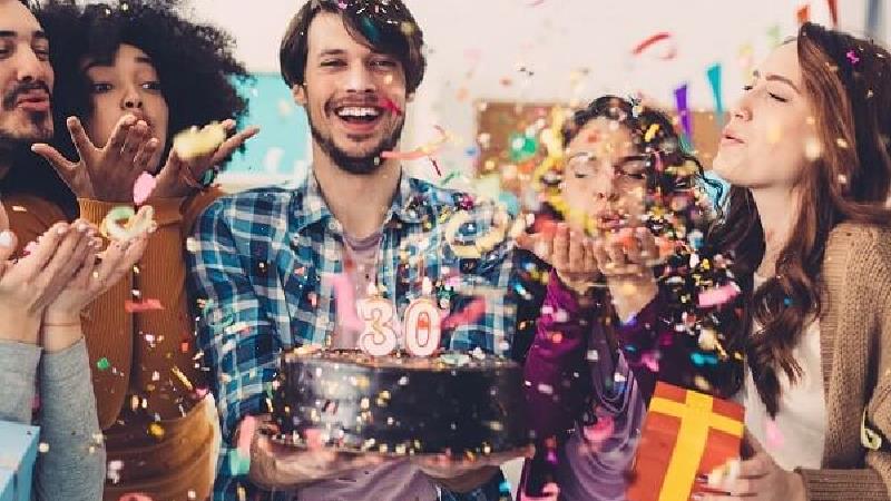 جشن تولد برای بزرگسال