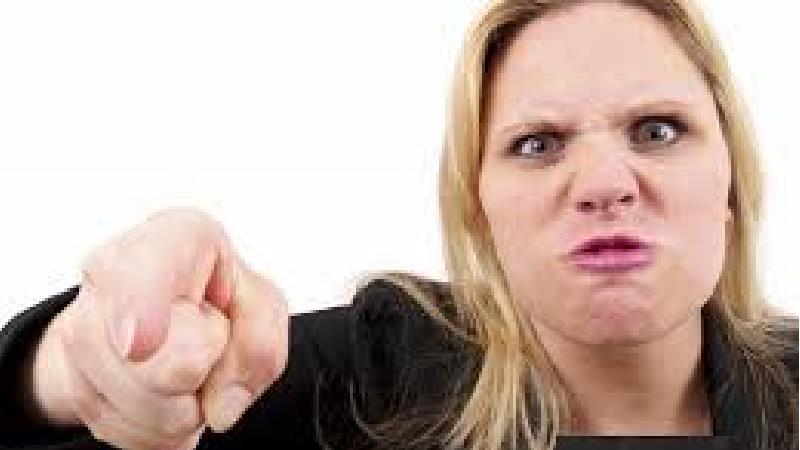 ویژگیهای زن باهوش