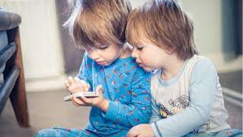 بازی با موبایل