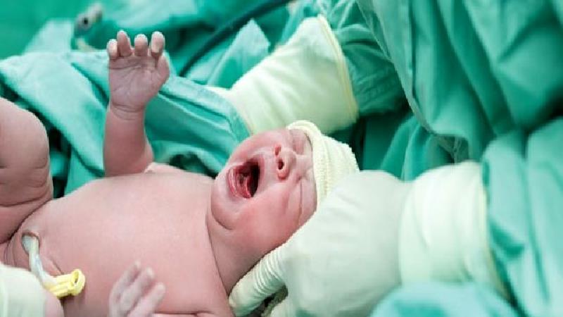 تفاوت زایمان طبیعی و سزارین